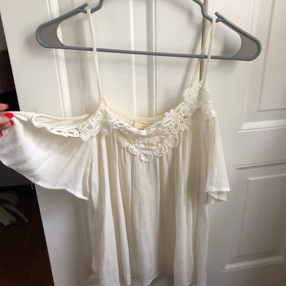 caution to the wind shooter cut out lace tank